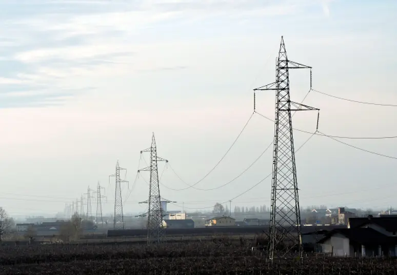Planų su nefiksuota elektros energijos kaina vidutinė 1 kWh kaina – 18,4 proc. mažesnė  nei ankstesnę savaitę
