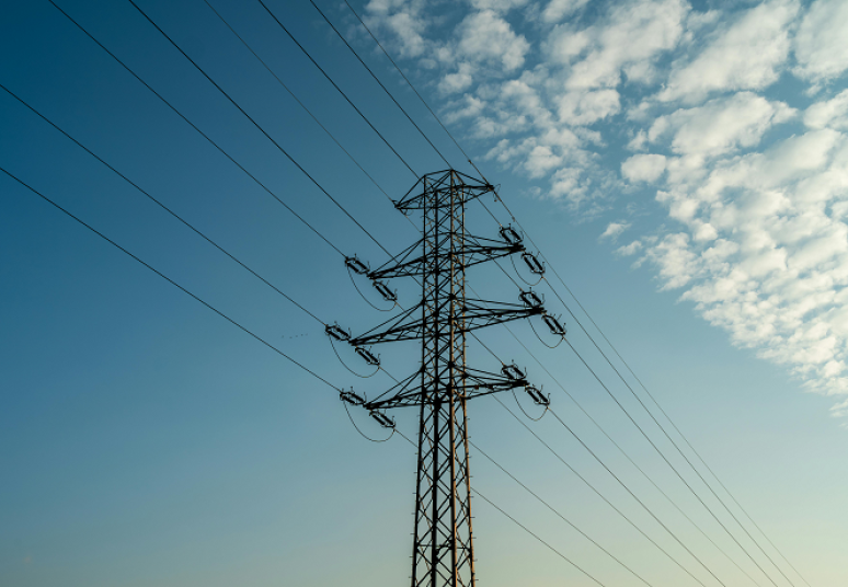 Per savaitę fiksuotos elektros kainos planų tarifus padidino vienas nepriklausomas tiekėjas