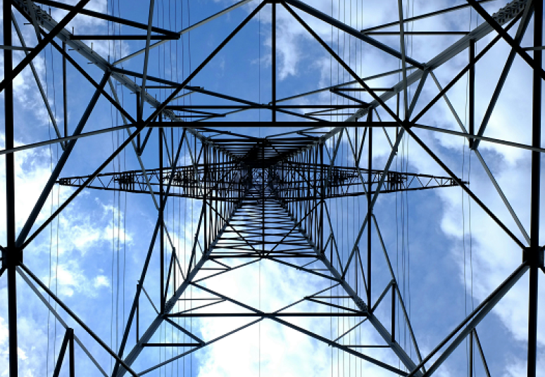 Nepriklausomi tiekėjai mažino elektros fiksuotos kainos planų tarifus, didmeninei kainai kylant