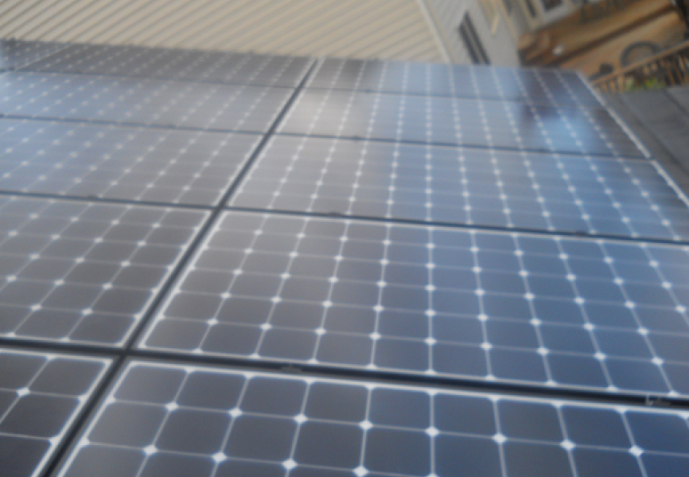 Saulės elektrinių kainos nukrito iki žemiausio lygio per beveik dvejus metus