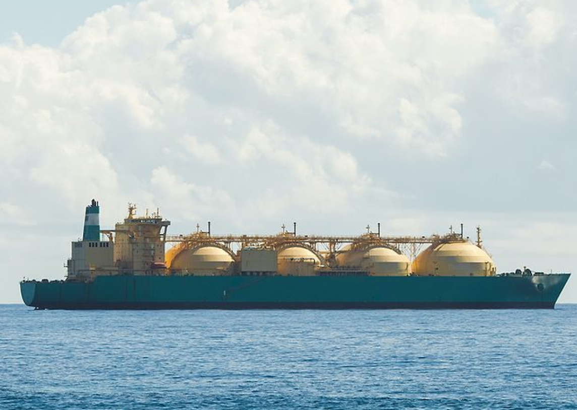 Lapkritį pigo dujos ir nafta, rekordinį elektros kiekį suvartojo elektromobiliai