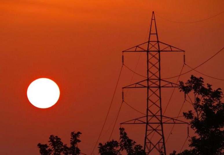 Gyventojai gali rinktis vis mažesnius fiksuotų elektros tiekimo planų tarifus