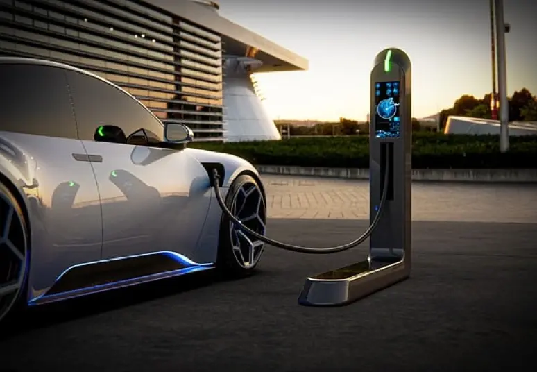 Elektromobilių Lietuvoje – beveik 8000 daugiau nei prieš metus, o kas antras gegužę parduotas naujas automobilis – su hibridine pavara