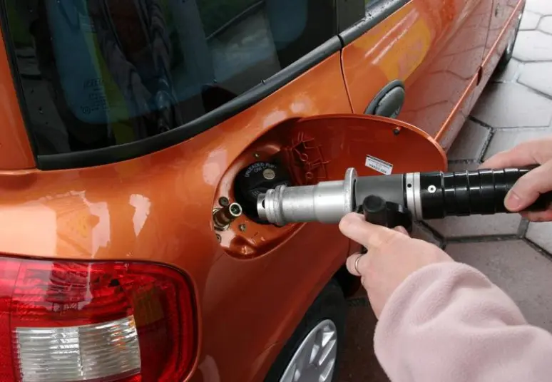 Trečiadienio rytą sumažėjo benzino ir dyzelino vidutinės kainos, SND vidutinė kaina nepakito