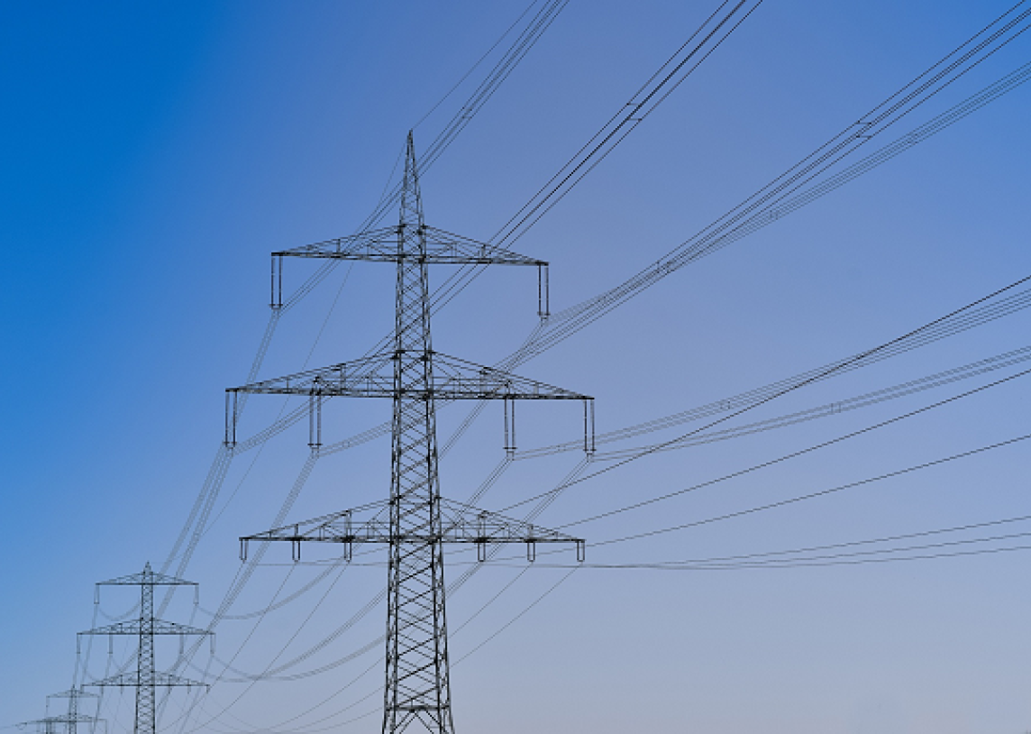 Kovą dėl atšilusių orų didmeninės elektros kainos Baltijos šalyse sumažėjo 2–2,5 karto