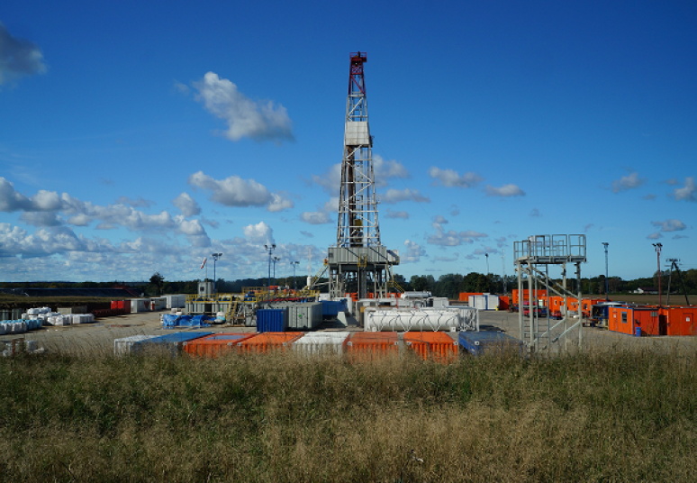 Iškastinio kuro ir jų produktų kainos praėjusią savaitę mažėjo