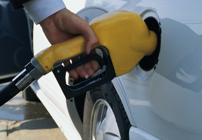 Vidutinės dyzelino ir suskystintų naftos dujų kainos sumažėjo, o benzino – kilo