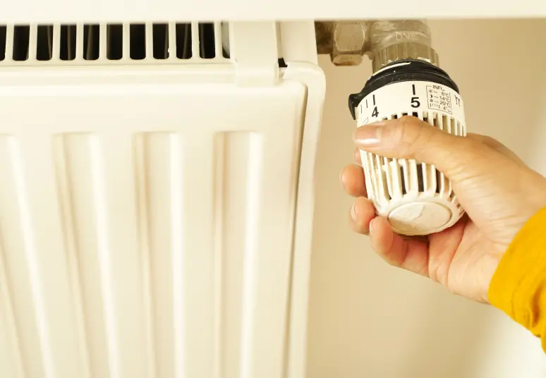 Spalį šilumos energijos kaina Lietuvoje sumažėjo beveik 6 proc. ir šiemet išlieka mažiausia tarp Baltijos šalių 