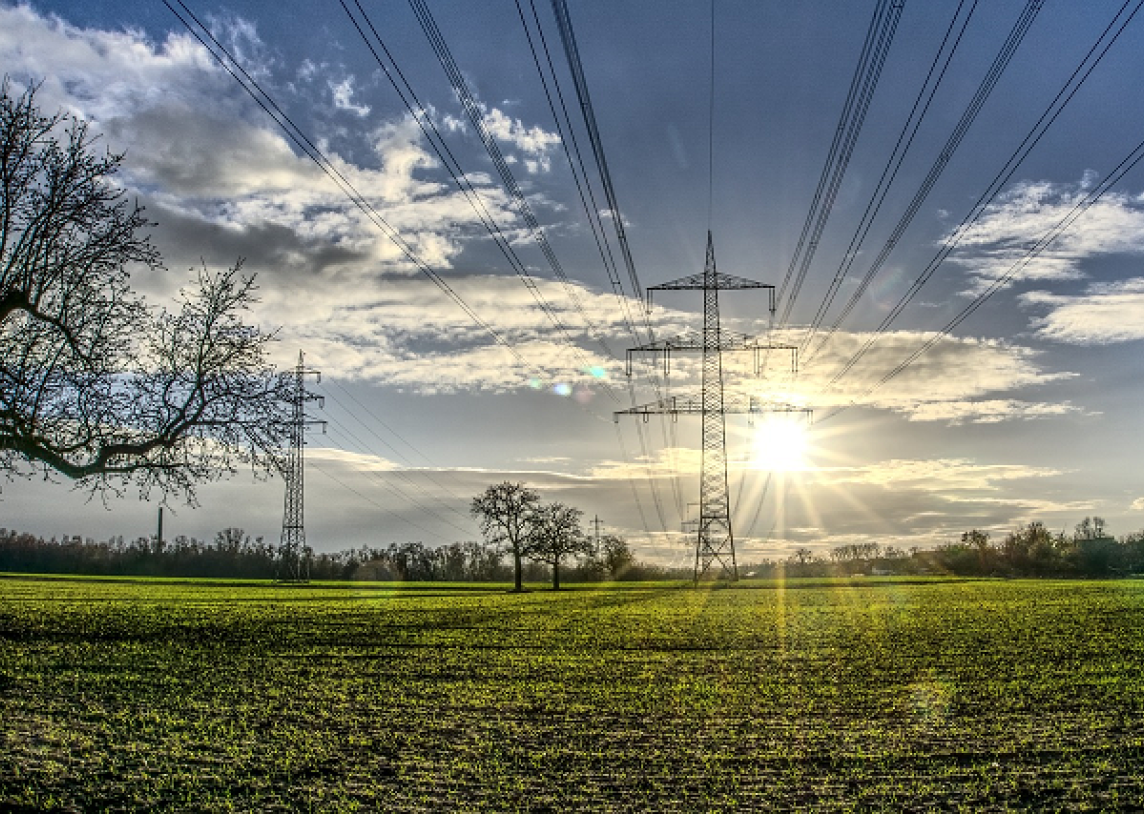 Fiksuotos elektros kainos planų vidutiniai tarifai sumažėjo