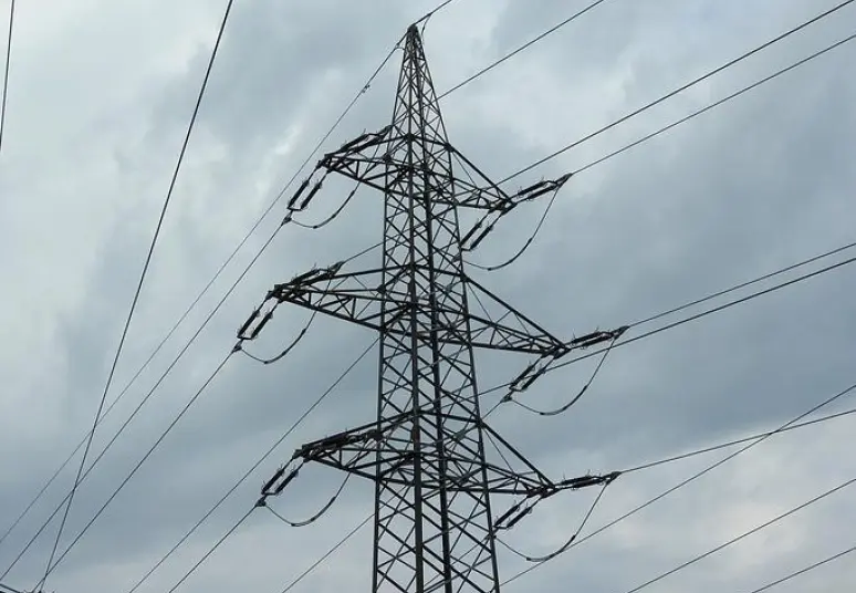 Nepriklausomų elektros tiekėjų pasiūlymų kainos vėl sumažėjo