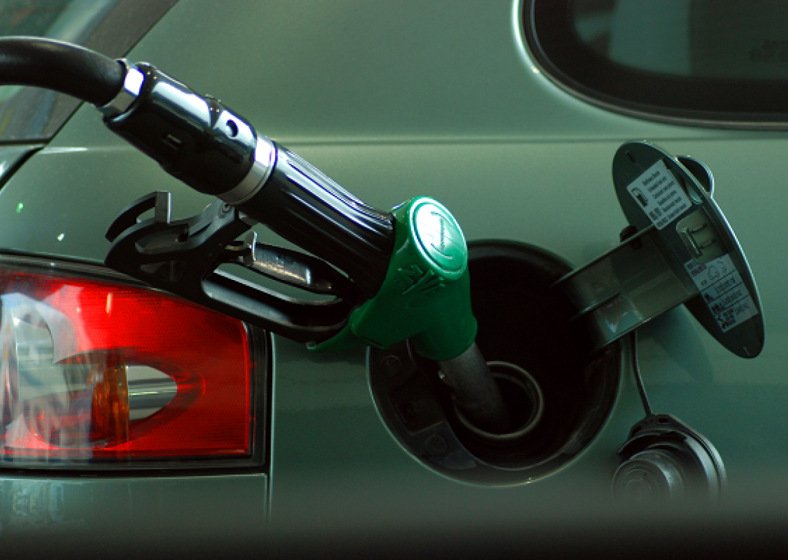 Vidutinės benzino ir dyzelino kainos sumažėjo, o suskystintų naftos dujų  – kilo