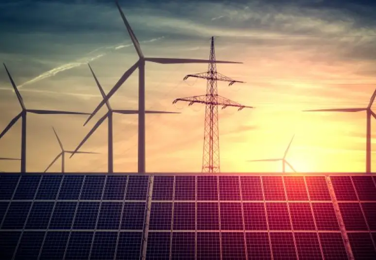 Saulės ir vėjo elektrinių 3 GW galia padeda mažinti elektros kainas