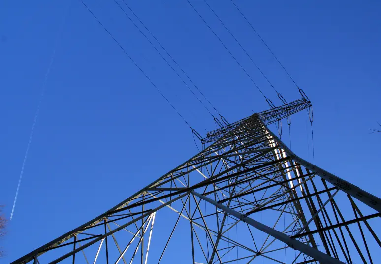 Siūlomus 24 mėnesiams fiksuotus elektros energijos planus atpigino visi tiekėjai