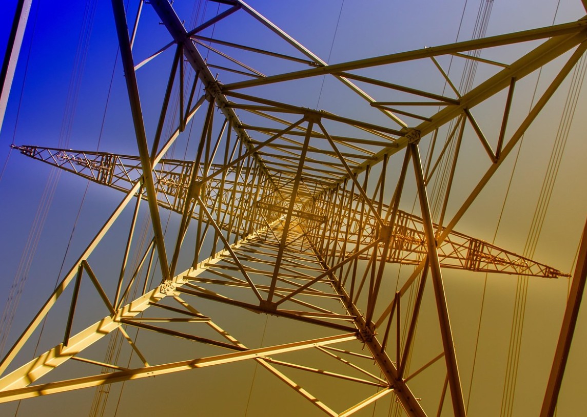 Fiksuotos elektros kainos planų tarifus sumažino vienas nepriklausomas tiekėjas 