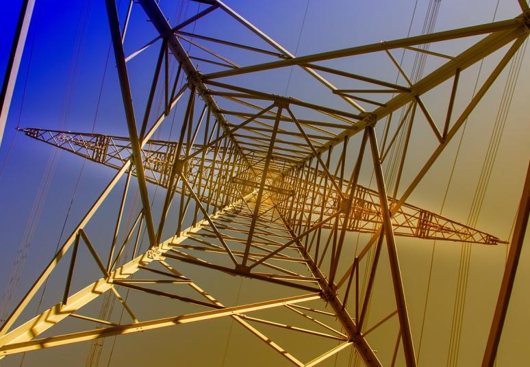 Fiksuotos elektros kainos planų tarifus sumažino vienas nepriklausomas tiekėjas 